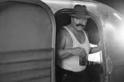 (4. Staffel) - Das Leben als "Monster" einer der letzten Freak Shows hält für den extrem starken Dell Toledo (Michael Chiklis) so einiges bereit ...