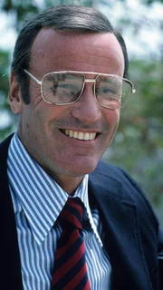 Oscar Goldman (Richard Anderson)