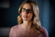 Felicity Smoak (Emily Bett Rickards)
+++