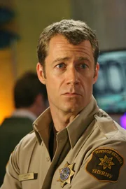 Carter (Colin Ferguson)