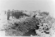 Massenerschießung durch eine Einheit der SS-Einsatzgruppen.