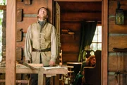 Roger Wakefield (Richard Rankin)