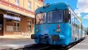 Die Wipperliese wartet am Bahnhof Klostermansfeld auf Fahrgäste. Sie fährt in den Sommermonaten am Wochenende.