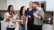 Ein Lottospieler gewann glatte sieben Millionen Dollar, nachdem er drei Jahre lang auf die gleichen Zahlen setzte. Anstatt sich selbst eine Villa zu kaufen, schickt er David Bromstad auf die Suche nach einem Haus für seine Mutter. Er soll ein Anwesen in Texas finden, in dem sie ihre Rente genießen kann.