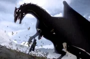 Sigurd kämpft gegen den Drachen, der den Schatz und den magischen Ring bewacht.