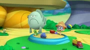 v.li.: Mr. Grumpfish, Nonny.
