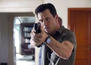 Michael Westen (Jeffrey Donovan) möchte endlich wissen, wer hinter seiner 'Kaltstellung' steckt.
