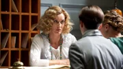 Bella Ainsworth (Natascha McElhone)