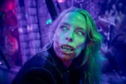 Katharina hat sich nie von ihrem Blutdurst hinreißen lassen. Als aber die Fassade einstürzt, die sie zum Schutz ihrer Vampirfamilie über die Jahrhunderte aufgebaut hat, gibt es nichts mehr zu verlieren.