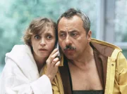 hr-fernsehen DER JOB SEINES LEBENS, Spielfilm, Deutschland 2003, Regie: Rainer Kaufmann, am Sonntag (28.04.13) um 13:45 Uhr. Was ein Ministerpräsident so alles tun muss: Erwin (Wolfgang Stumph) und Erika Strunz (Katharina Thalbach) staunen.