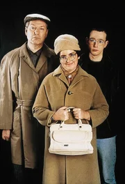 Eine Familie zum Fuerchten: Heinz und Hilde Becker mit Sohn Stefan.