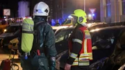 Lebensretter eilen zu einer Unfallstelle in Hagen.