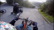 Bergab mit einem tiefergelegten Rad zu fahren, kann ernsthafte Konsequenzen mit sich ziehen.