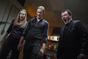 L-R: Pam De Beaufort (Kristin Bauer), Eric Northman (Alexander Skarsgård), Chow (Patrick Gallagher)