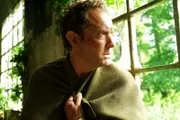 Sam (Jude Law)