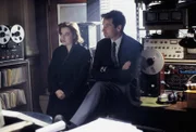 Mulder und Scully suchen am Ort einer Begegnung der dritten Art nach Spuren von Außerirdischen.