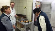 Daniel und Brigitta hecken einen Streich aus. Wird Gabi darauf hereinfallen?