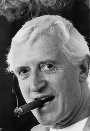 Jimmy Savile (Bild) legte eine glänzende Karriere als Entertainer und Moderator hin. Das britische Publikum liebte seinen Humor und seine Cleverness. Dass Savile ein Sadist, Kinderschänder und brutaler Vergewaltiger war, ahnten nur die Menschen in seinem engsten Umfeld. Das Publikum ließ sich weiter von ihm unterhalten. Erst nach seinem Tod kam die ganze Wahrheit ans Licht.