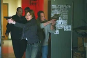 Mariska Hargitay as Olivia Benson Christopher Meloni as Detective Elliot Stabler