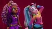 v.li.: Clawdeen Wolf, Lagoona Blue