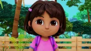 Dora ist sehr hilfsbereit und meistens unterwegs, um ihren Freunden zu helfen.