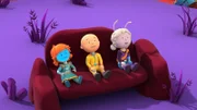 Caillou und seine Familie beobachten den Perseïden-Meteoritenschauer im Park und Caillou trifft ein neues Mädchen namens Tina. Er möchte gerne mit ihr befreundet sein, aber ist zu schüchtern und fragt seine Mutter um Rat.