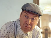 Heinz (Gerd Dudenhöffer) ein Skeptiker vor dem Herrn.