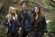 L-R: Clarke Griffin, Bellamy Blake, Octavia Blake