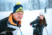 Conny Buergler und Marc Girardelli während ServusTVs „Mein perfekter Tag mit Marc Girardelli“ in Madonna di Campiglio, Trentino, Italien.