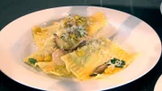 Gefüllte Maultaschen mit Süßlupinen und Kräuterseitlingen.