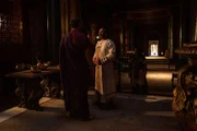 Marcus Aurelius (Simon Thorp) und Galen (Doug Rao)