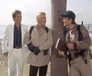 Das A-Team. Face (Dirk Benedict), Hannibal (George Peppard) und Murdock (Dwight Schultz, v. li.).