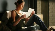 Sara (Jorja Fox) findet heraus, dass die obskure Gruppe um Dr. Sydney Buckman an die Bedrohung der Menschheit durch echsenähnliche Außerirdische, die bereits weltweit das gesamte politische Establishment unterwandert haben, glaubt. Was haben die Verschwörungstheoretiker mit den Morden auf der Ranch zu tun?