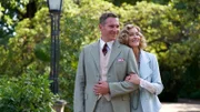 Cecil Ainsworth (Mark Umbers) und Bella Ainsworth (Natascha McElhone)