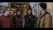 Tinka (Josephine Chavarria Højbjerg), Falke (Villbjørk Malling Agger), Lasse (Albert Rosin Harson) und Pelle hecken einen Plan aus.