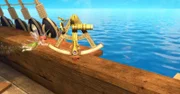 Tinker Bell holt den magischen Sextanten aus den Händen der Piraten zurück.