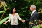Doris (Simone Ritscher, l.); Werner (Dirk Galuba, r.)