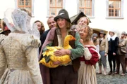 Ob sich die Prinzessin über das goldene Geschenk des Dummlings freut?
