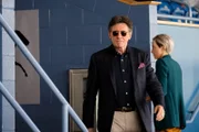 Edward Lynwood (Gabriel Byrne)