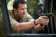 Sullivan Stapleton as Sgt. Damien Scott