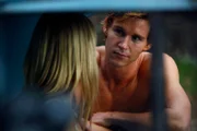 Bei einem „Außeneinsatz“ trifft Jason (Ryan Kwanten) auf die mysteriöse Crystal und ist sofort von ihr fasziniert.