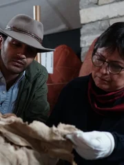 Ramy Romany talking with Sonia Guellen over a Mummy
