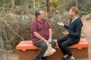 L-R: Cameron Tucker (Eric Stonestreet), Mitchell Pritchett (Jesse Tyler Ferguson).