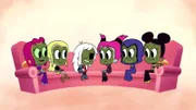 v.li.: Starfire, Terra, Ravager, Jinx, Raven, Bumblebee