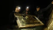 L-R: Josh Gates und die Ermittler Pawel Piatkiewicz und Robert Kubiszekski.