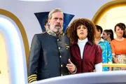 L-R: Ryan Clark (Hugh Laurie) and Billie McEvoy (Lenora Crichlow)