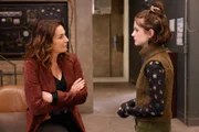 Ayelet Zurer as Tia Leonetti, Ainsley Seiger as Det. Jet Slootmaekers.