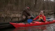 Die kalte Jahreszeit im Spreewald gilt unter Wassersportlern als Geheimtipp. Abseits vom Trubel der Sommermonate lassen sich Natur und Landschaft besonders gut vom Boot aus erleben. Dick eingepackt und mit viel Respekt vor den tiefen Temperaturen paddelt Ulrike Finck von Lehde über Leipe und Burg bis nach Cottbus und zurück. - Ulrike Finck mit Herbert Konzack