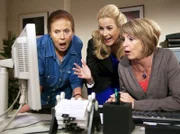 Barbara Grigoleit (Uta Schorn) hat an einer Lotterie teilgenommen und eine Benachrichtigung, dass sie etwas gewonnen hätte, bekommen. Im Beisein von Charlotte Gauss (Ursula Karusseit) und Sarah Marquardt (Alexa Maria Surholt) öffnet sie diese und kann es kaum fassen - 10.000 €.