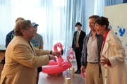 Tony Escher (Armin Rohde) ist ganz begeistert.